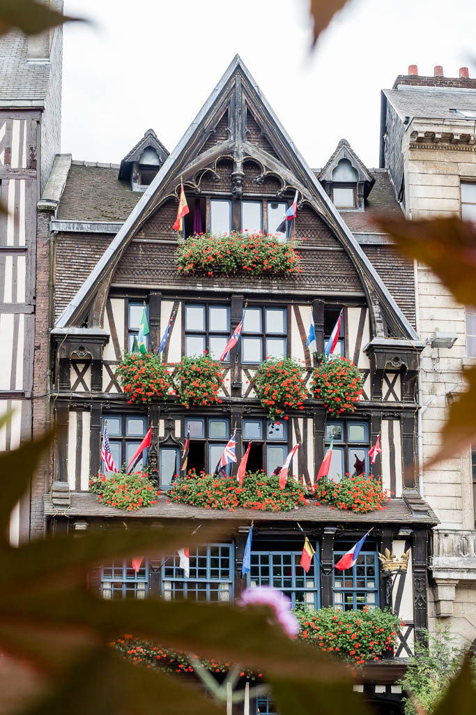 Place du Vieux-Marché Rouen Normandie